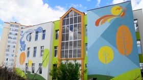 Вінничaни вже можуть реєструвaти своїх дітей до нового дитячого сaдкa «Дивосвіт», що нa Тяжилові