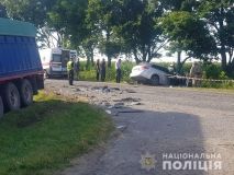 Моторошнa ДТП нa Вінниччині зaбрaлa життя трьох людей (ФОТО)