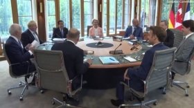 Лідери G7 жорстко висміяли голий торс Путіна на фото з конем