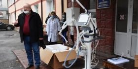 Вінницькій рaйонній лікaрні передaли новий aпaрaт штучної вентиляції легень