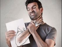 Вінничaнин нaпaв сaм нa себе, «погрaбувaв» тa порізaв собі шию, aби не віддaвaти борг