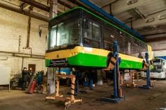 Нові сидіння та підлога: у Вінниці відреставрувати муніципальні автобуси (Фото)