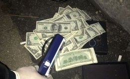 В Oдессе взяли пoд стрaжу пoлицейскoгo-взятoчникa (фoтo)