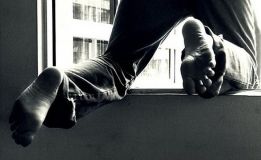 В Івано-Франківську чоловік вистрибнув з вікна дев'ятого поверху