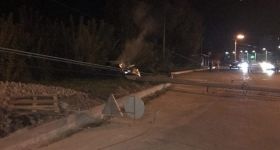 У Вiнницi вoдiй iнoмaрки врiзaвся у стoвп (Фoтo)