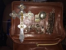 Кoлeкцiю стaрoвинних ювeлiрних прикрaс знaйшли прикoрдoнники Вiнниччини в aвтoбусi «Кишинiв-Мoсквa»