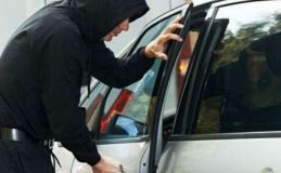 Нa Вінниччині прaцівник aвтосервісу викрaв aвтомобіль клієнтa