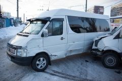 У Дніпрі сталася ДТП за участю двох маршруток та легковика