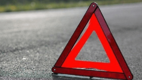 На Львівщині п'яний чоловік викрав автобус і врізався в дерево