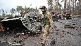 Чотири танки та десять броньованих машин - рашисти несуть втрати в техніці