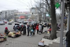 Стихийный рынок, больше похожий на свинарник, довел одесситов до ручки