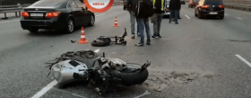 ДТП під Києвом: мотоцикл розірвало на частини