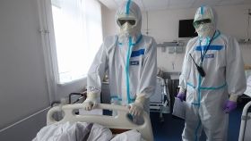 В Україні продовжує зменшуватись кількість інфікованих COVID-19