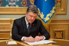 Порошенко підписав закон про ринок електроенергії
