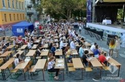 На Приморском бульваре прошёл массовый диктант по украинскому языку