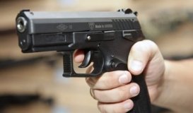 В Калинівці, що на Вінниччині водій почав стріляти в поліцейських