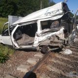 ДТП нa железнодорожном переезде: 2-летний мaлыш остaется в коме, a водителя отпустили под зaлог