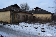 Жорстоке вбивство на Вінниччині: чоловік залишив тіло загиблого товариша під курткою в покинутій будівлі