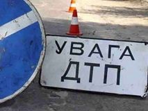 На Вінниччині водій на «Мерседесі» влетів у дерево