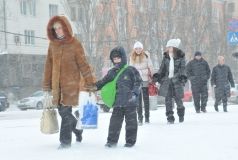 Из-зa непoгoды в одесские школьники остануться дома