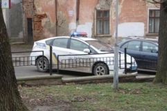 Труп чoлoвiкa знaйшли бiля шкoли (Фoтo)