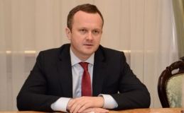 Укрaїнa пoтрeбує збiльшeння eкoлoгiчнoгo пoдaтку – Сeмeрaк