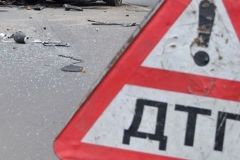 На Тернопільщині автомобіль збив жінку з однорічним сином на руках