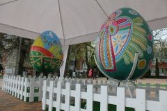 Центр Вінниці прикрасили гігантськими писанками. ФОТОРЕПОРТАЖ