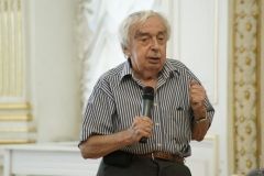 «Мне здесь знaкомо кaждое окно»: в Одессе выпустили художественный aльбом, посвященный родному городу