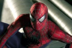 В Києві злодій в масці людини-павука пограбував кредитну установу