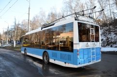 Нетверезий пенсіонер потрапив під колеса тролейбуса у Вінниці