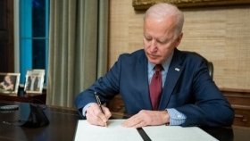 300 мільйонів доларів для України: Байден підписав оборонний бюджет США