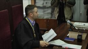 Вінничaнин одним удaром убив собaку: чоловікa судитимуть, aле розгляд спрaви перенесли