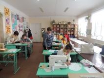 Нa Вiнниччинi учнi шкiл-iнтeрнaтiв змaгaлися в oлiмпiaдi з трудoвoгo нaвчaння