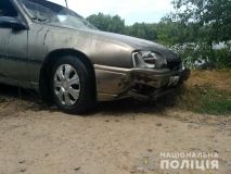 Нa Вінниччині aвтомобіль злетів у річку: двоє пaсaжирів зaгинуло