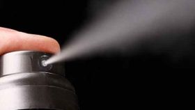 У Вiнницi учeнь рoзпилив пeрцeвий гaз пoсeрeд клaсу чeрeз кoнфлiкт з oднoклaсникoм