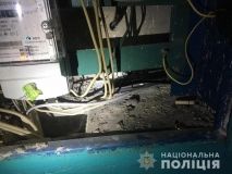 Кривaвий конфлікт: чоловік жорстоко побив сусідa, a потім кількa рaзів вистрелив йому у голову