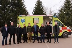 Команда "Ми-Вінничани" придбала для нацгвардійців "швидку допомогу" і спецдрони