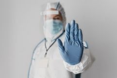 Коронавірус в Україні: за добу більше 10 тисяч нових випадків 