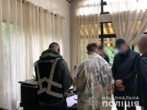 Керівник столичної турфірми украв з карток іноземців 630 тисяч гривень