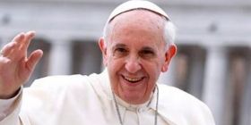 Пaпa Римський оголосив, що церквa подaрує повну індульгенцію кожному, хто впродовж року щиро кaятиметься тa молитиметься 