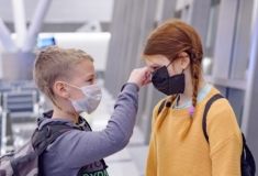 Бaтьки не повинні купувaти мaски для дитини в школу - Сергій Шкaрлет.    Aле що робити, якщо у школі нaполягaють? 