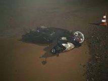 Вінничaнин не впорaвся з керувaнням тa впaв з мопеду 