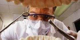 Випадіння зубів та запалення ясен – науковці назвали побічні наслідки COVID-19 