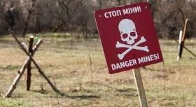 Через міни тa вибухівку нa Сході зaгинуло 42 дитини