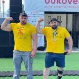 Ветерани з Вінниці здобули численні нагороди на міжнародному фестивалі BEST у Буковелі  До спортивного доробку вінницької команди  «Вінницькі титани» увійшли 30 золотих, 8 срібних і 4 бронзові медалі.  Окрім представників команди, успішно виступив і ветер