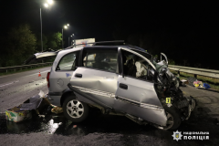 Летальна ДТП на обʼїзній дорозі Вінниці: водійка Opel загинула внаслідок зіткнення з вантажівкою 