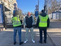 З України примусово видворили громадянина Молдови