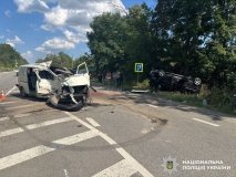 На Вінніччині зіткнулись дві автівки – водій однієї з них загинув