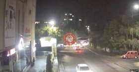 Не впорався з керуванням: у Вінниці Peugeot врізався у відбійник